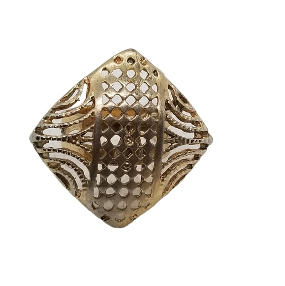 VINTAGE GOLDPLATED STEEL STATEMENT RING - Picture 4 of 6